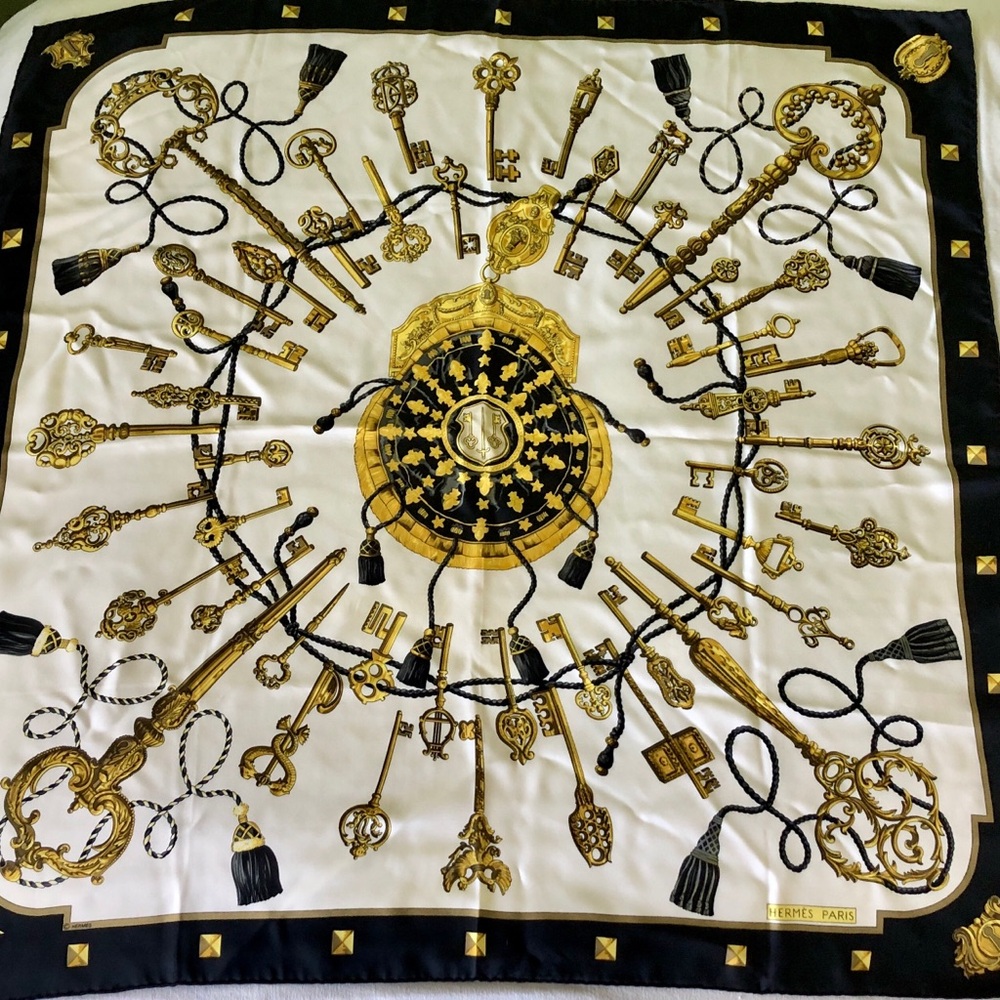 Vintage Authentic Hermès Silk Scarf 90cm Les Clefs Keys